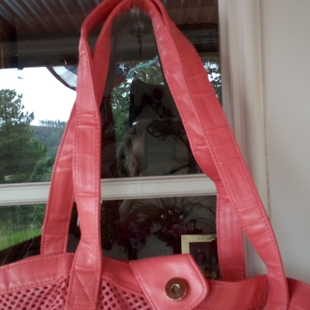 Pink Net Tote - Picture 3 of 6